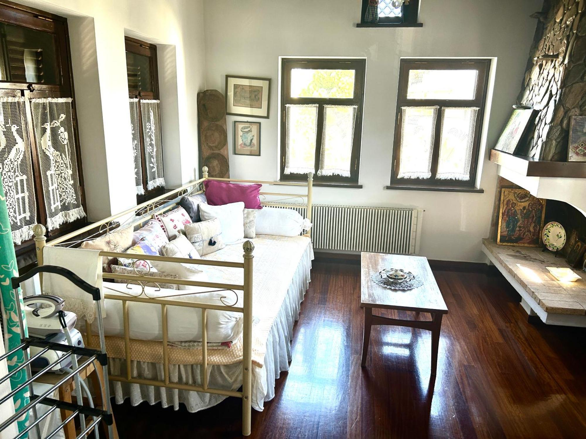 Cozy Nest In The Heart Of Lesvos Apartman Mytilíni Kültér fotó